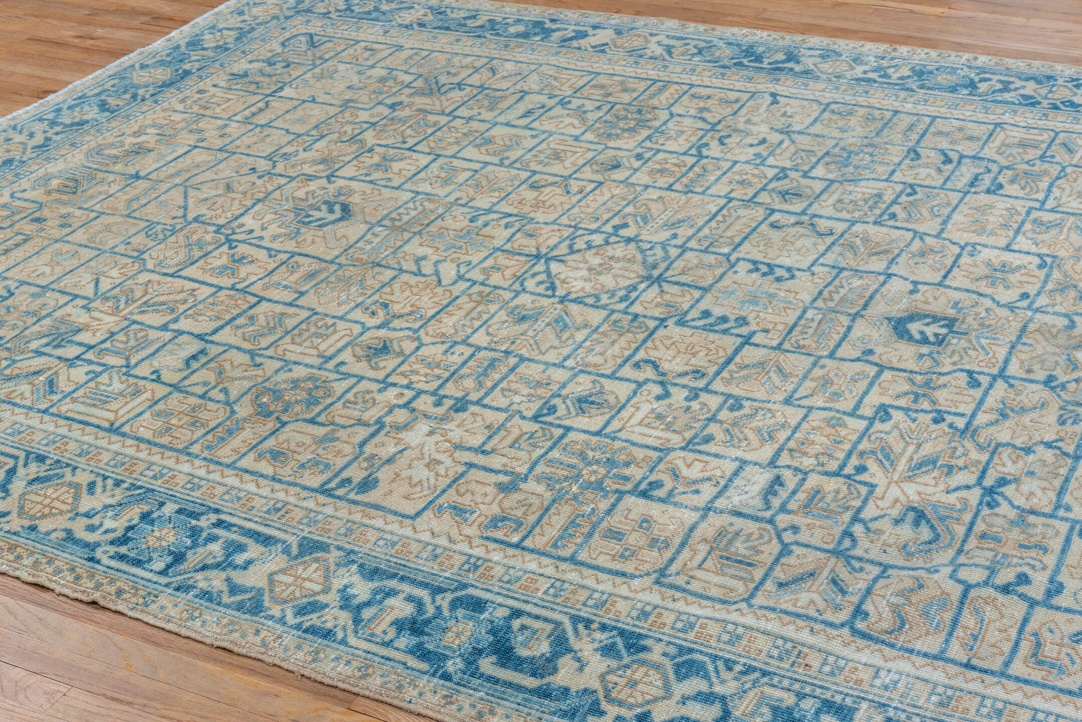 8' x 10' one-of-a-kind handmade vintage Heriz large size rug. Color palette: arapawa, blue, gray, light gray, off-white
