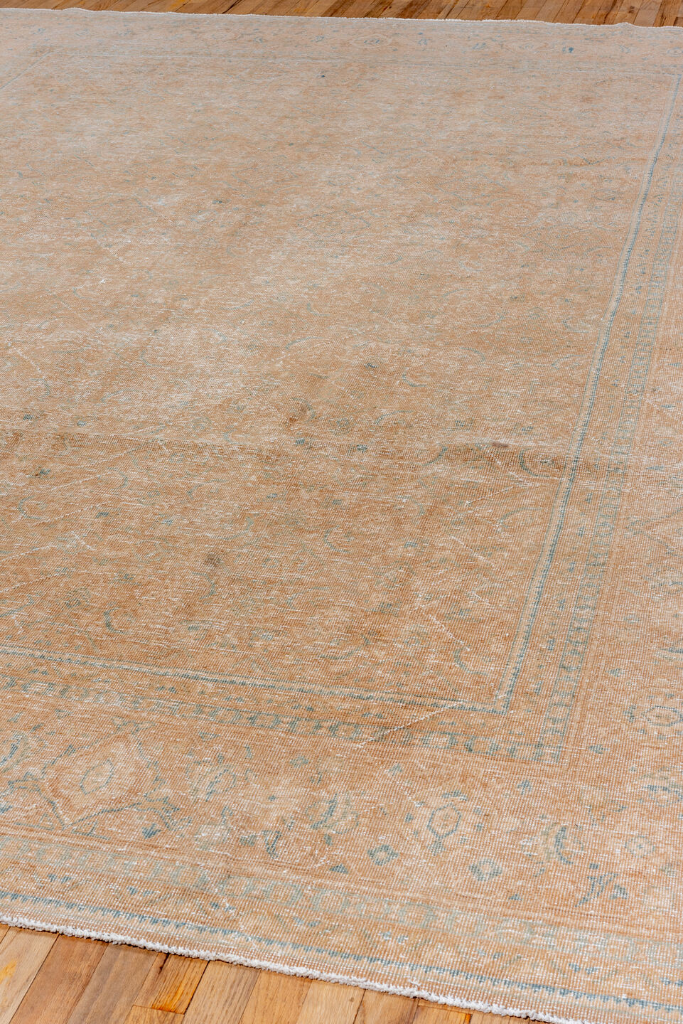 8' x 12' one-of-a-kind handmade vintage Mahal large size rug. Color palette: peach, ivory, pale blue, beige, taupe