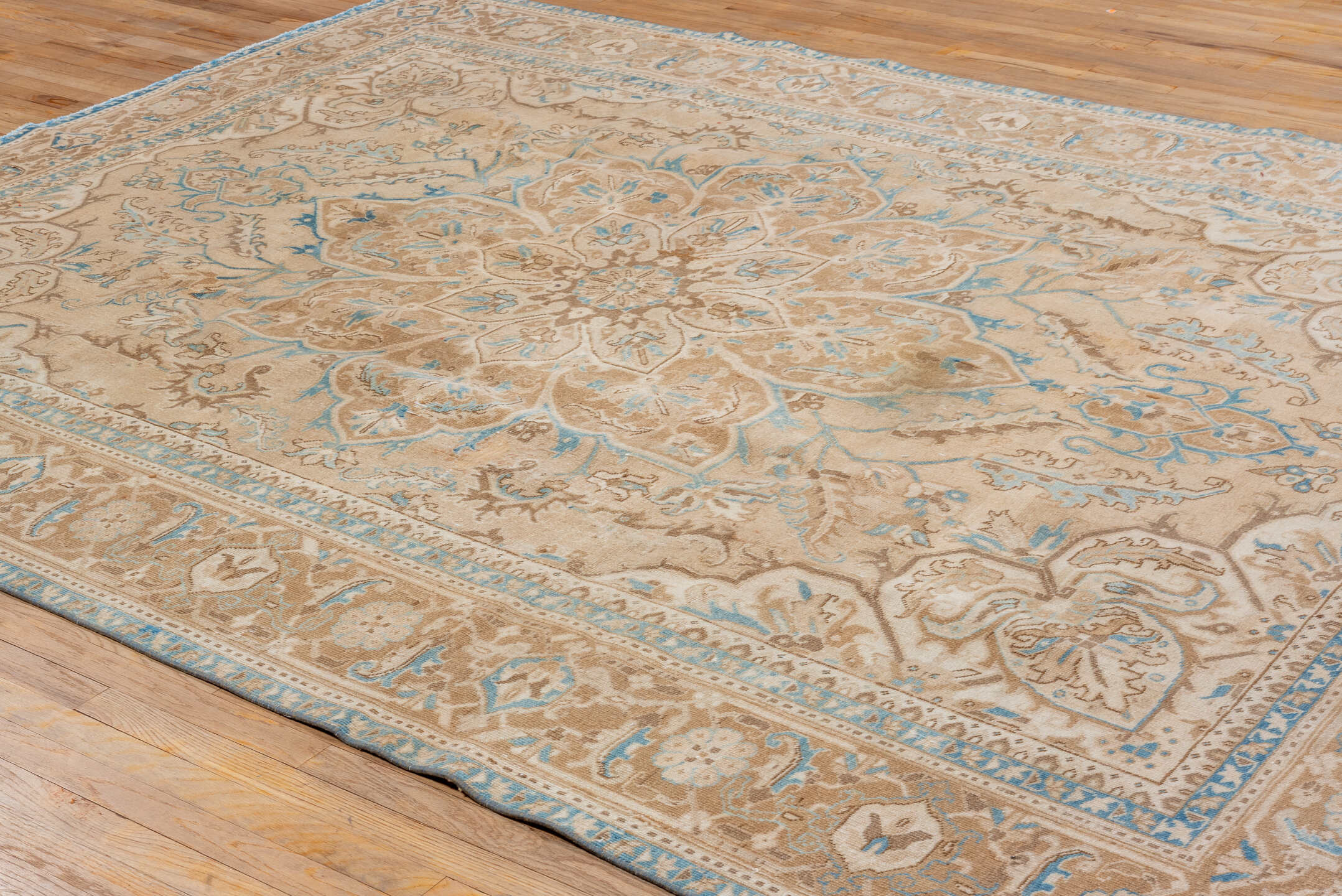 8' x 10' one-of-a-kind handmade vintage Heriz large size rug. Color palette: beige, taupe, camel, ivory, sky blue, brown