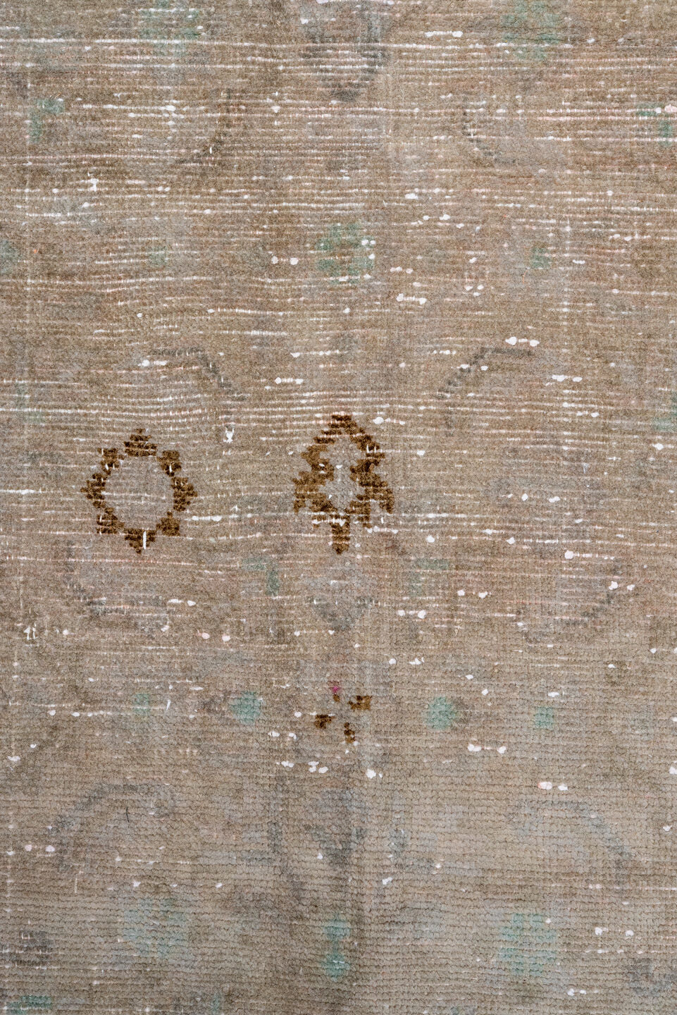 7' x 10' one-of-a-kind handmade vintage Malayer large size rug. Color palette: brown, gray, light gray, off-white