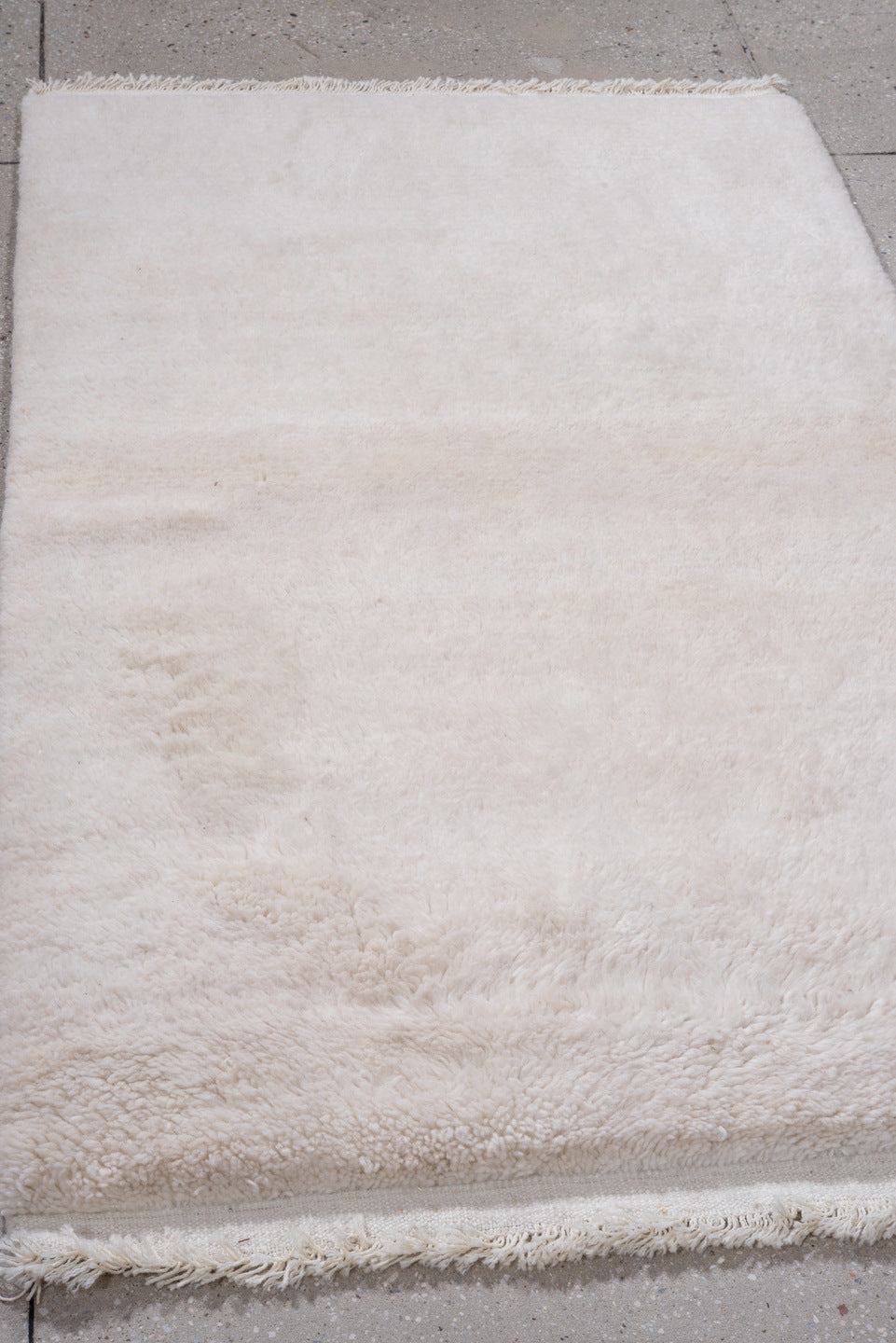 3' x 5' one-of-a-kind handmade vintage Shag small size rug. Color palette: ivory, cream