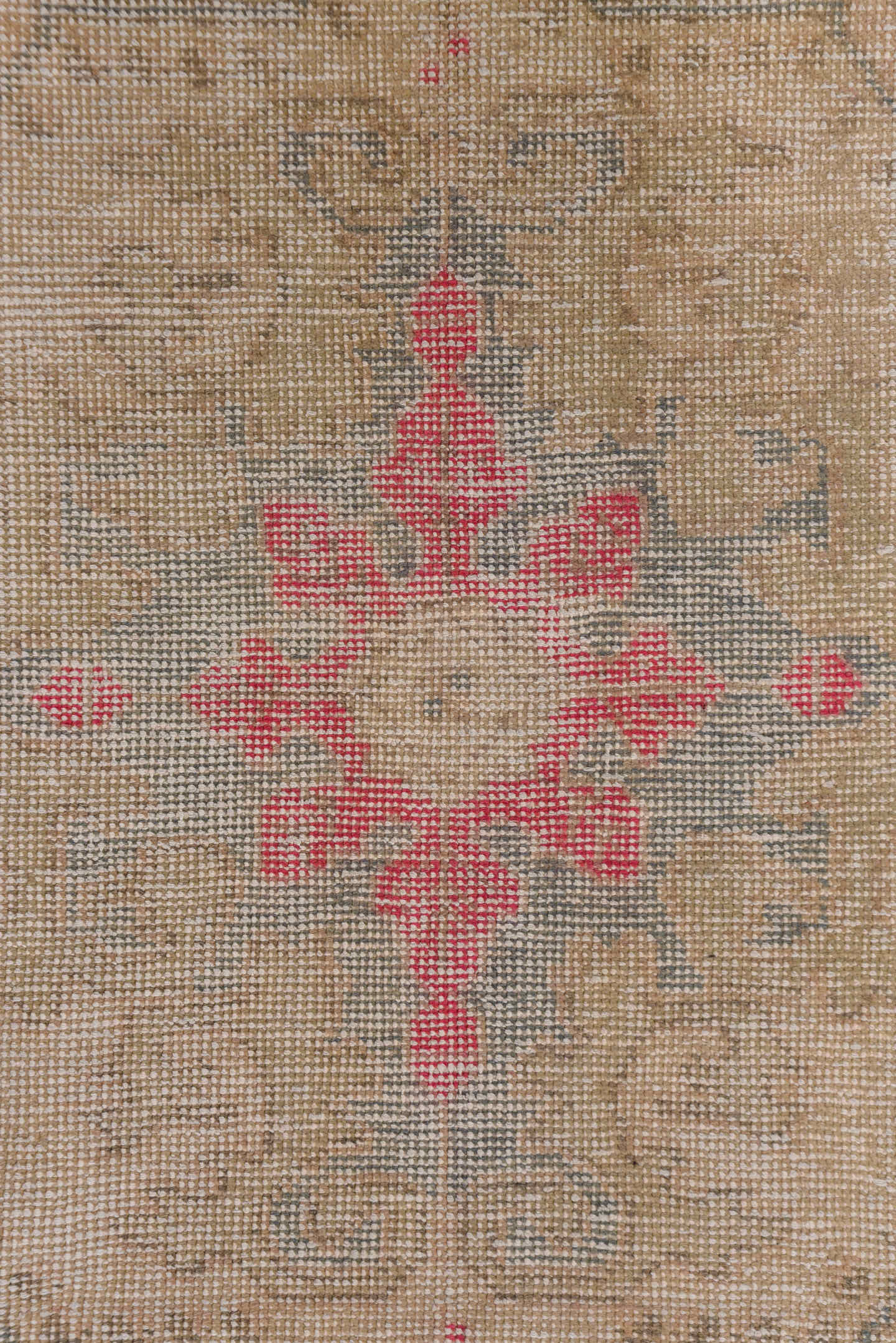 4' x 6' one-of-a-kind handmade vintage Oushak small size rug. Color palette: beige, taupe, gray, soft coral, ivory