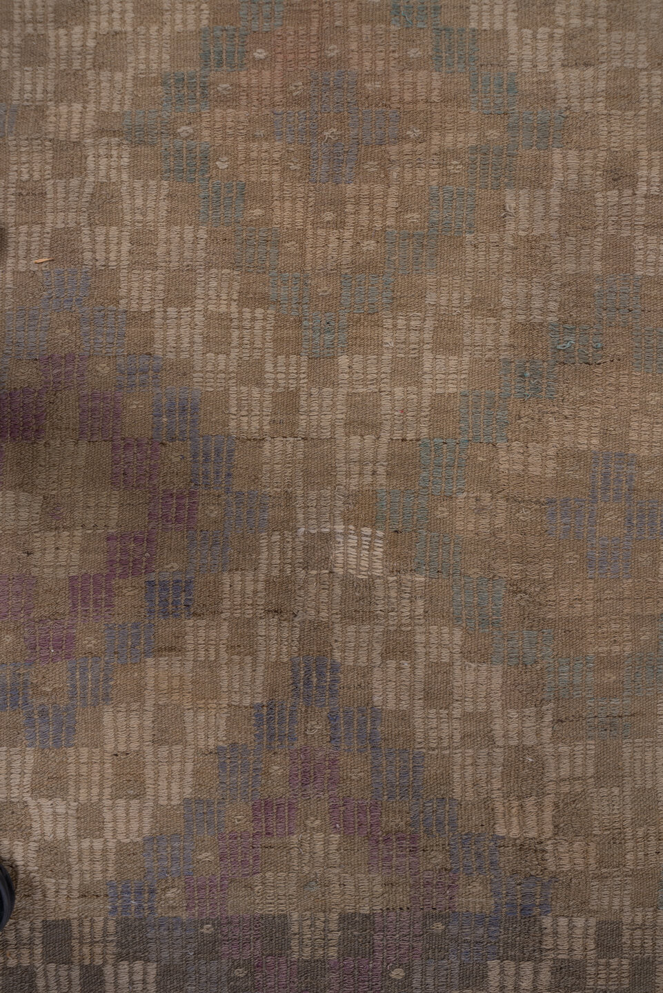 6' x 8' one-of-a-kind handmade vintage Jijim medium size rug. Color palette: brown, dim gray, gray, pink