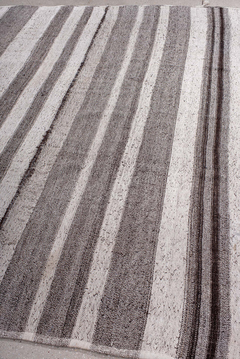 Vintage Kilim Area Rug (7' x 8')