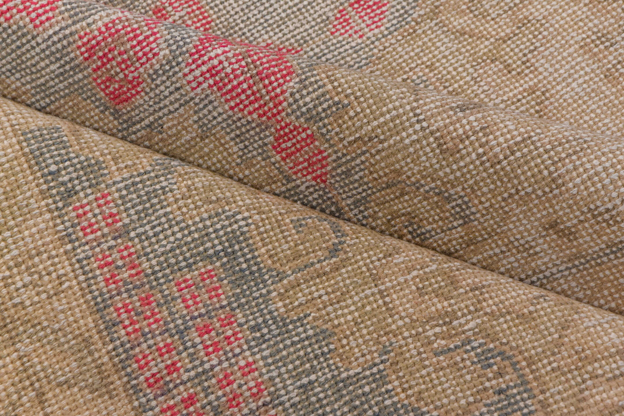 4' x 6' one-of-a-kind handmade vintage Oushak small size rug. Color palette: brown, gray, light gray, off-white, pink, snow