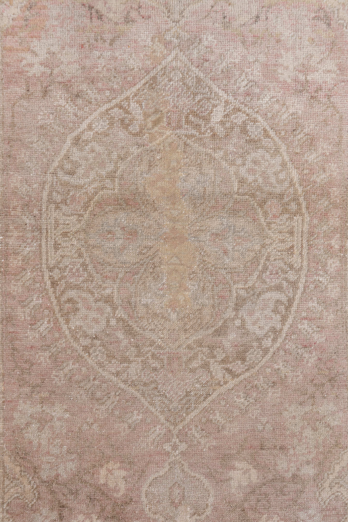 4' x 6' one-of-a-kind handmade vintage Oushak small size rug. Color palette: ivory, blush, taupe, beige, sand, rose, pink