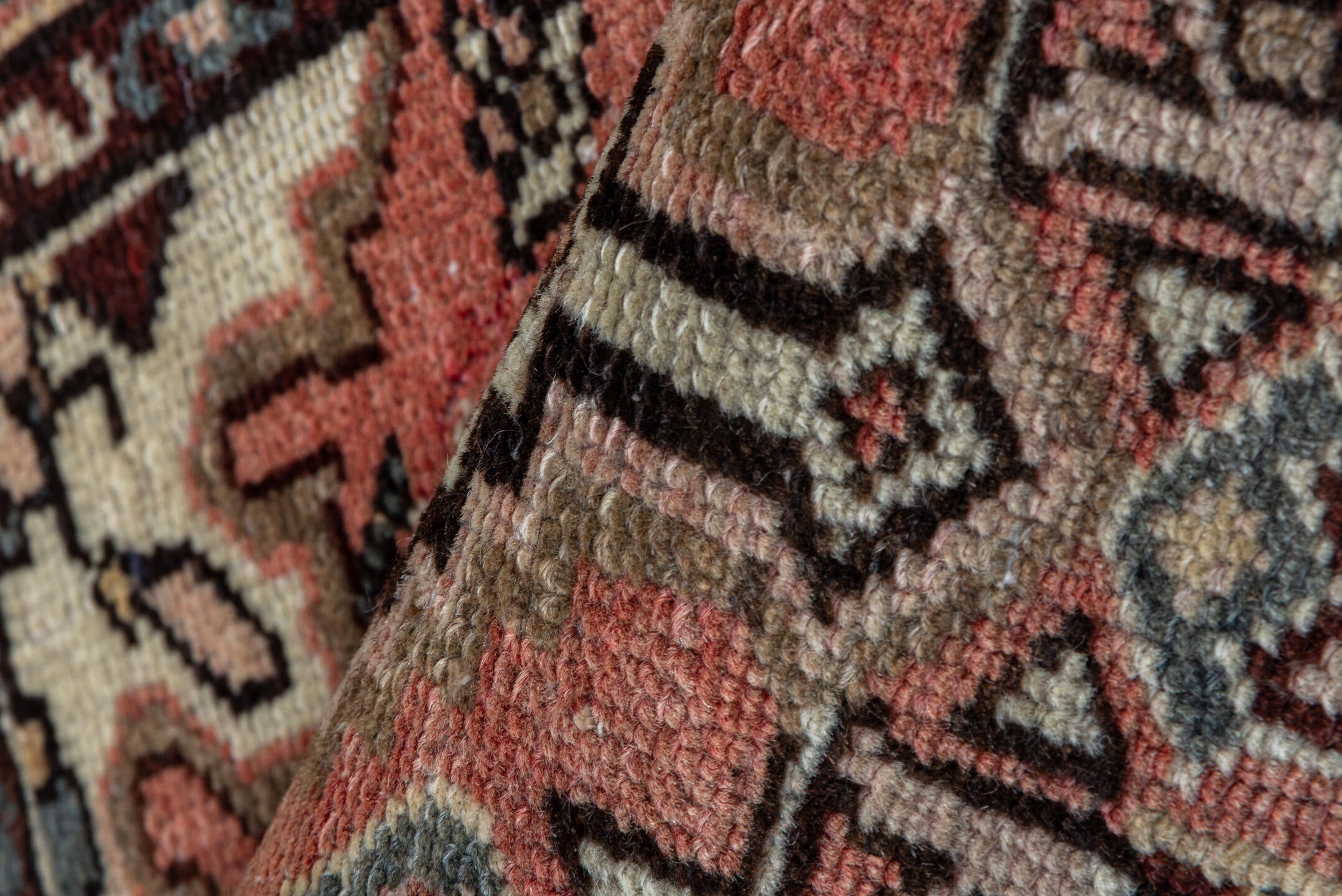 2' x 2' one-of-a-kind handmade vintage Hamadan small size rug. Color palette: brown, gray, pink