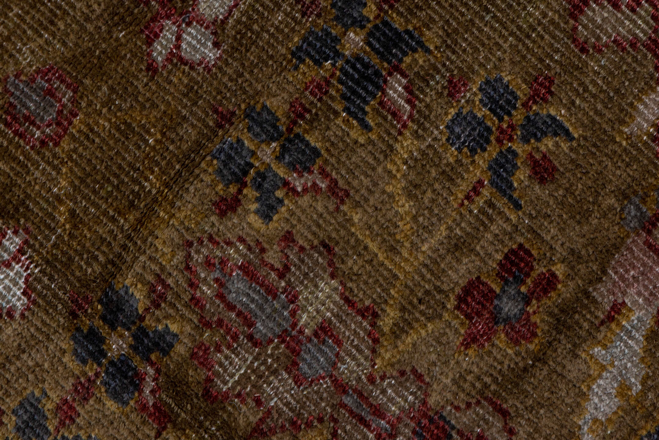 9' x 19' one-of-a-kind handmade antique Sultanabad rug. Color palette: camel, rust, taupe, ivory, burgundy, slate, rose