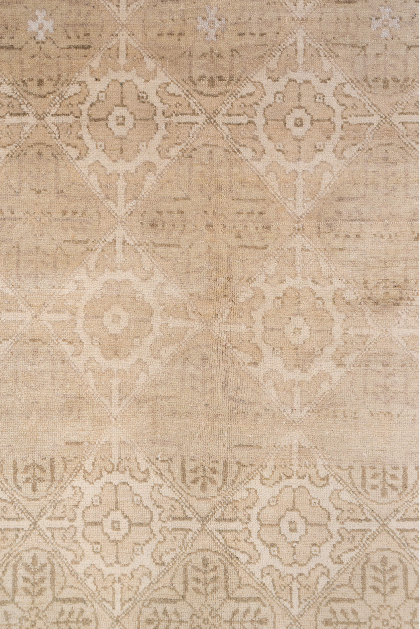 5' x 8' one-of-a-kind handmade vintage Oushak medium size rug. Color palette: beige, ivory, taupe, sand, camel, gray