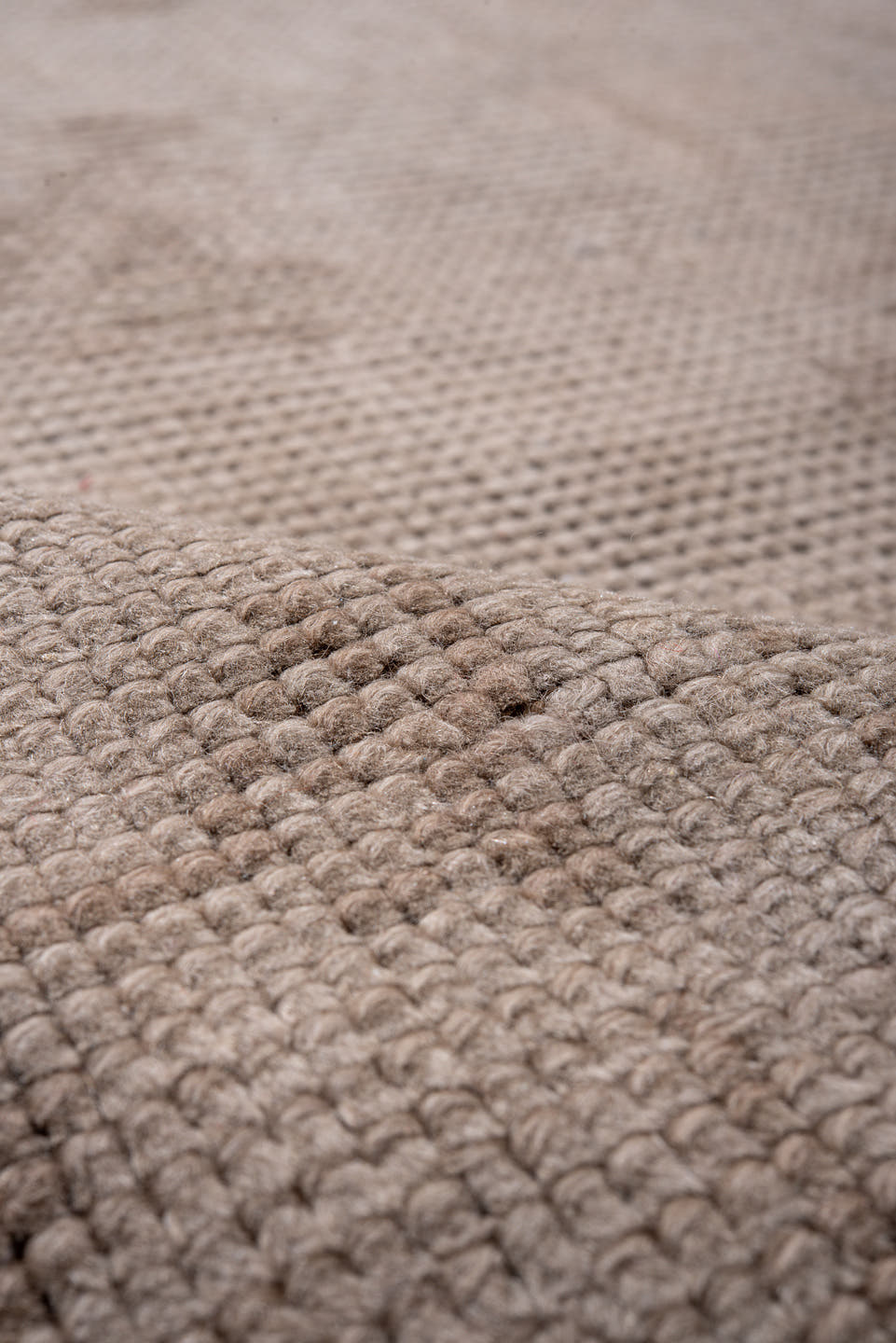 5' x 10' one-of-a-kind handmade antique Oushak medium size rug. Color palette: taupe, beige, ivory, camel, sand, light brown