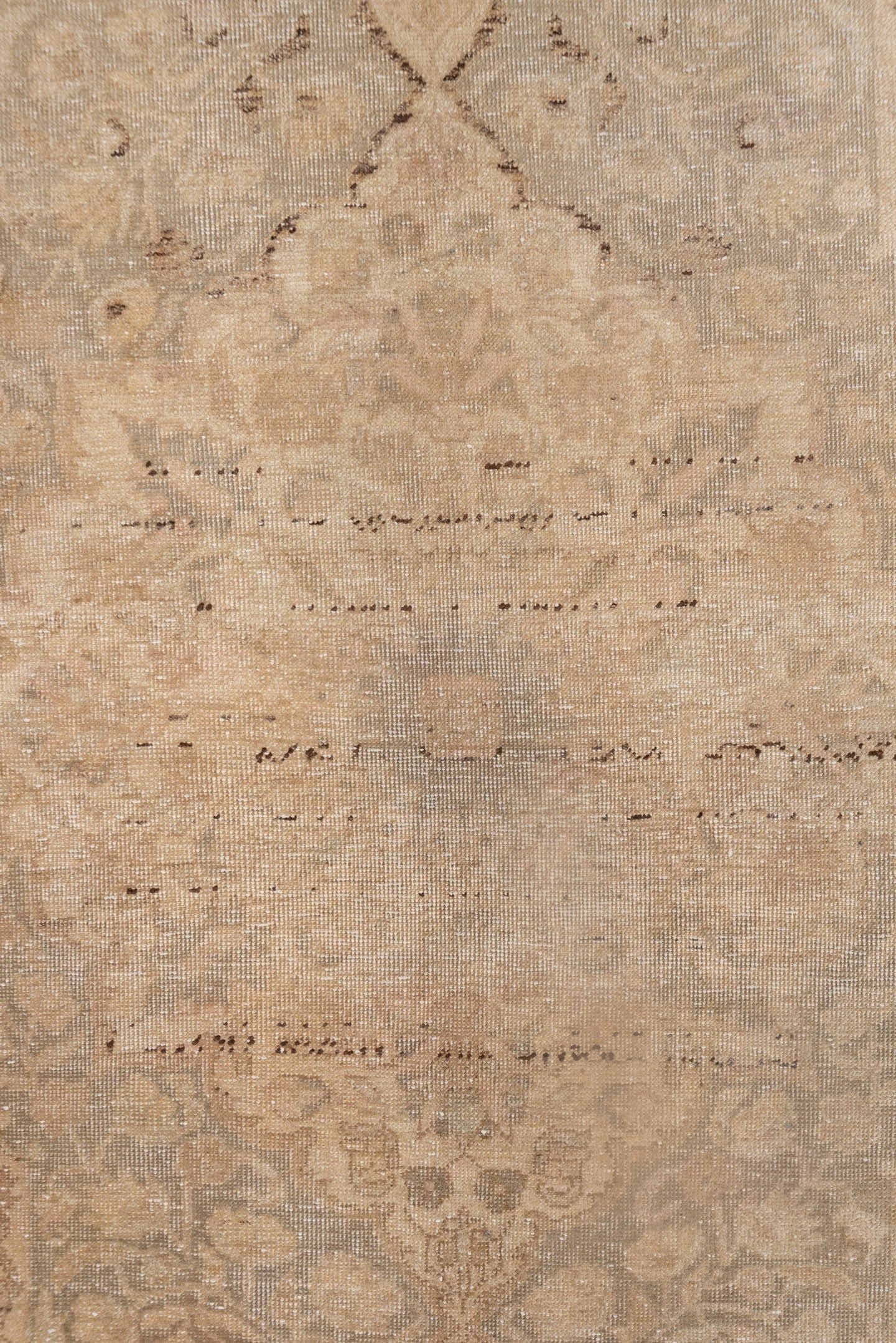 4' x 6' one-of-a-kind handmade vintage Sivas small size rug. Color palette: peach, ivory, taupe, beige, camel, light gray