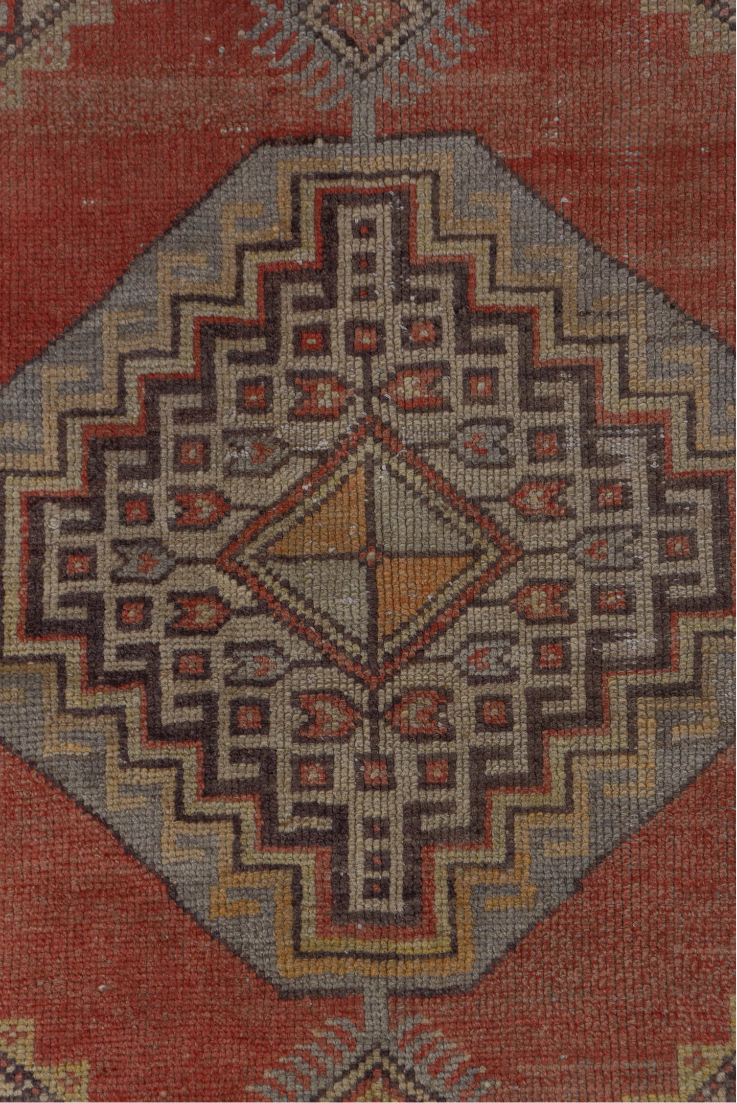 3' x 5' one-of-a-kind handmade vintage Oushak small size rug. Color palette: terracotta, ivory, taupe, brown, muted gold