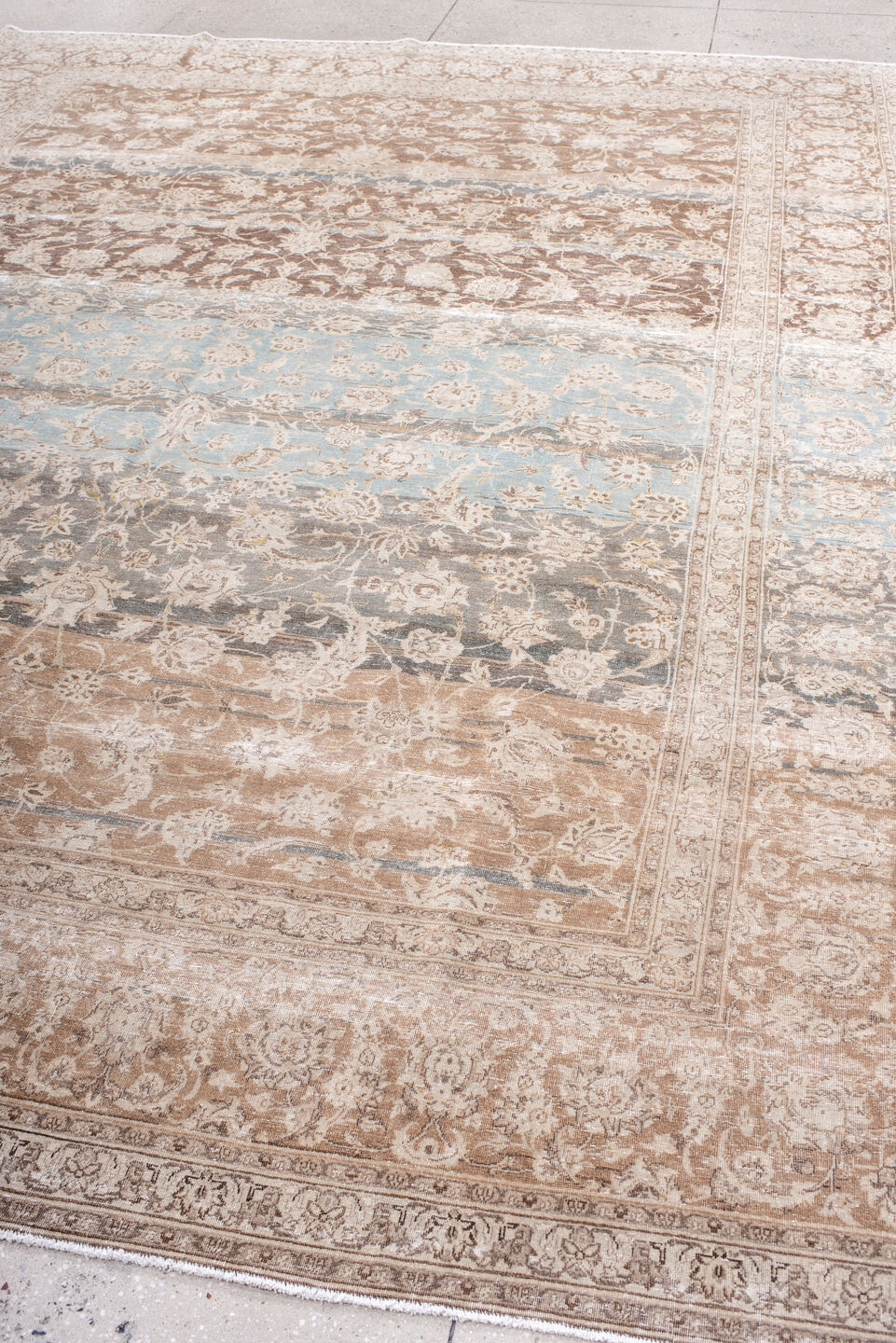 10' x 12' one-of-a-kind handmade vintage Kashan large size rug. Color palette: ivory, taupe, sky blue, gray, beige