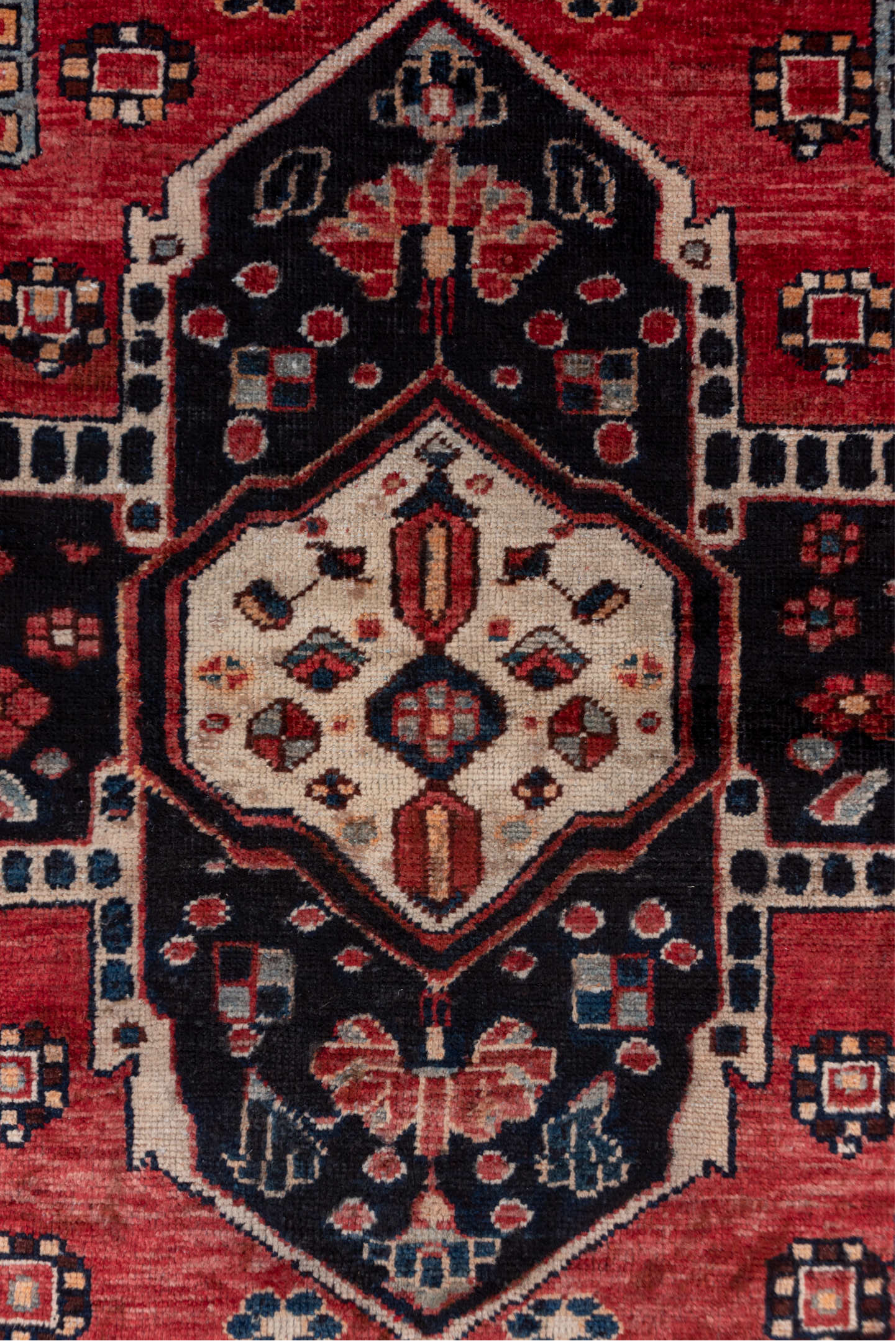 4' x 6' one-of-a-kind handmade vintage Mahal small size rug. Color palette: rose, navy, ivory, slate, crimson, peach, pink