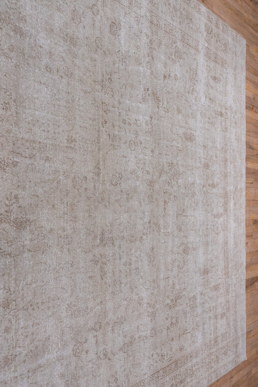 9' x 13' one-of-a-kind handmade vintage Sivas large size rug. Color palette: ivory, taupe, beige, sand, camel, greige, gray