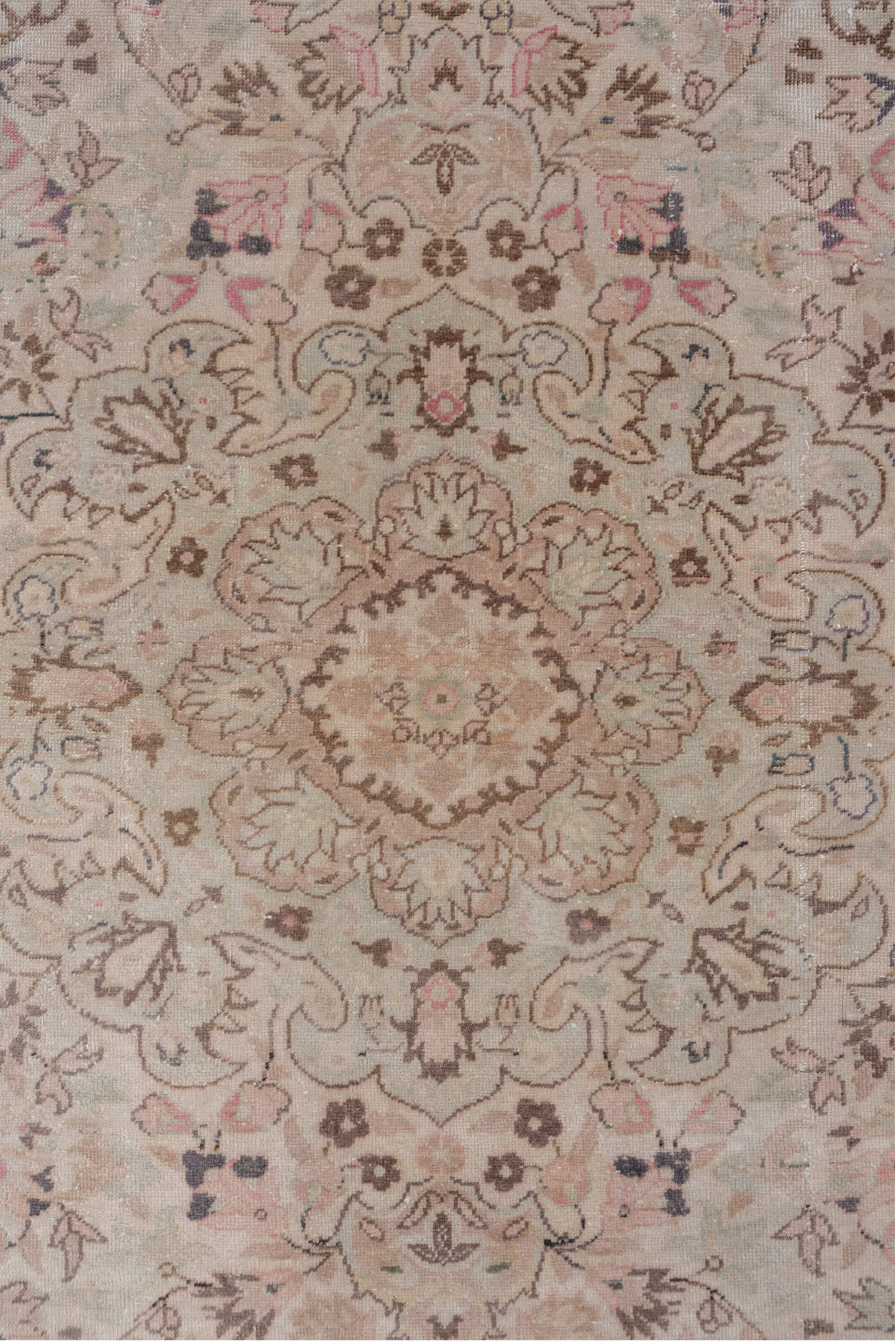 4' x 6' one-of-a-kind handmade vintage Kaisary small size rug. Color palette: dim gray, gray, light gray, off-white, pink