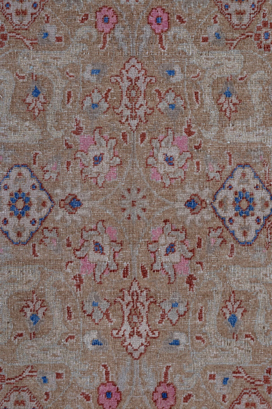 4' x 6' one-of-a-kind handmade antique Sivas small size rug. Color palette: beige, ivory, rust, blue, rose, taupe