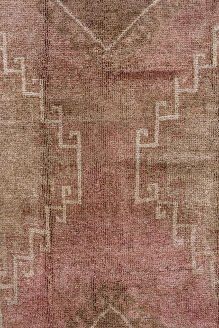 6' x 9' one-of-a-kind handmade antique Oushak medium size rug. Color palette: camel, blush, ivory, taupe, rose, beige, pink
