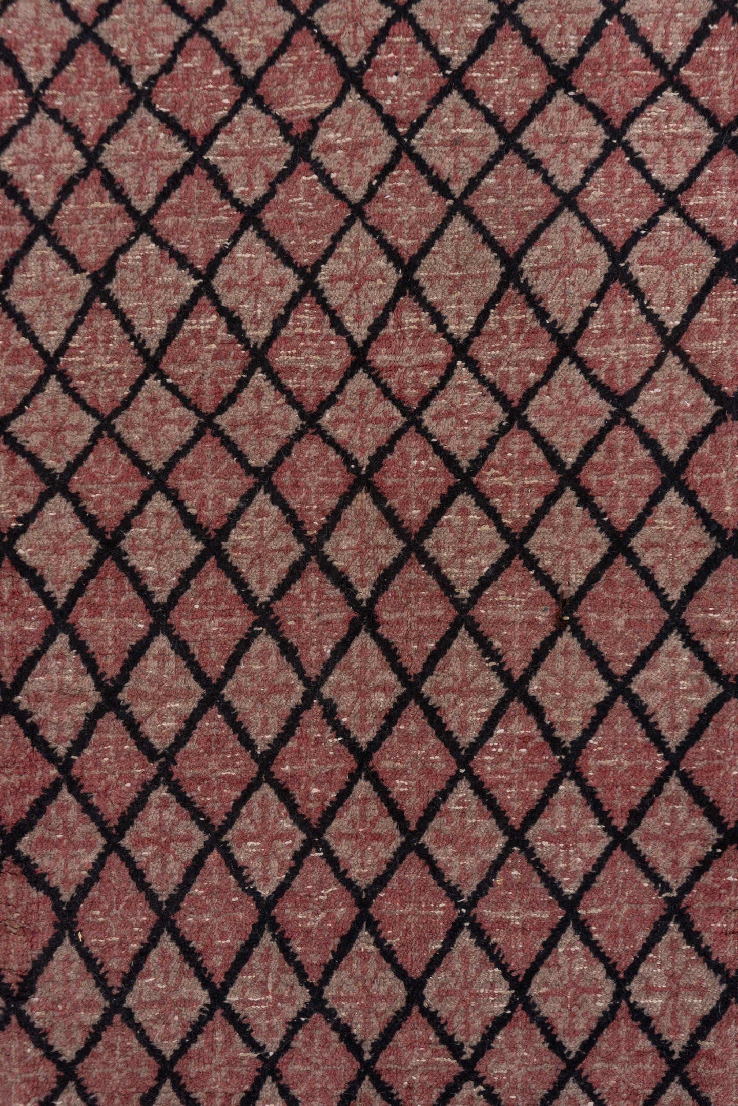 4' x 6' one-of-a-kind handmade vintage Oushak small size rug. Color palette: rose, charcoal, dusty pink, mauve, pink, red