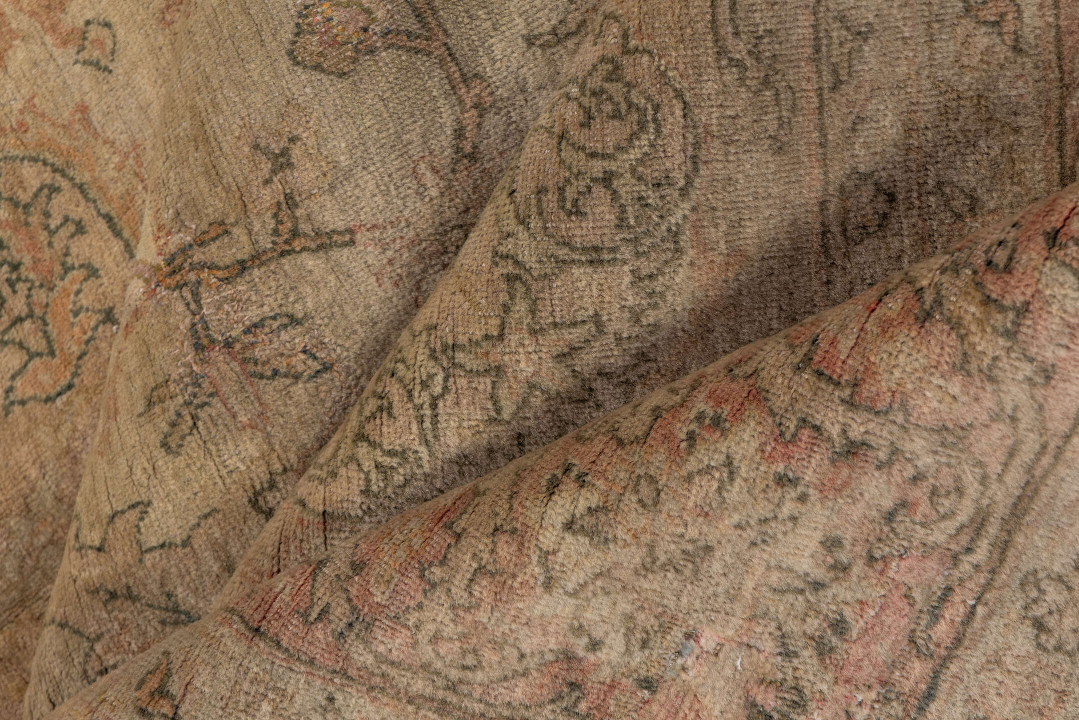 5' x 8' one-of-a-kind handmade vintage Sivas medium size rug. Color palette: brown, gray, light gray, off-white, orange