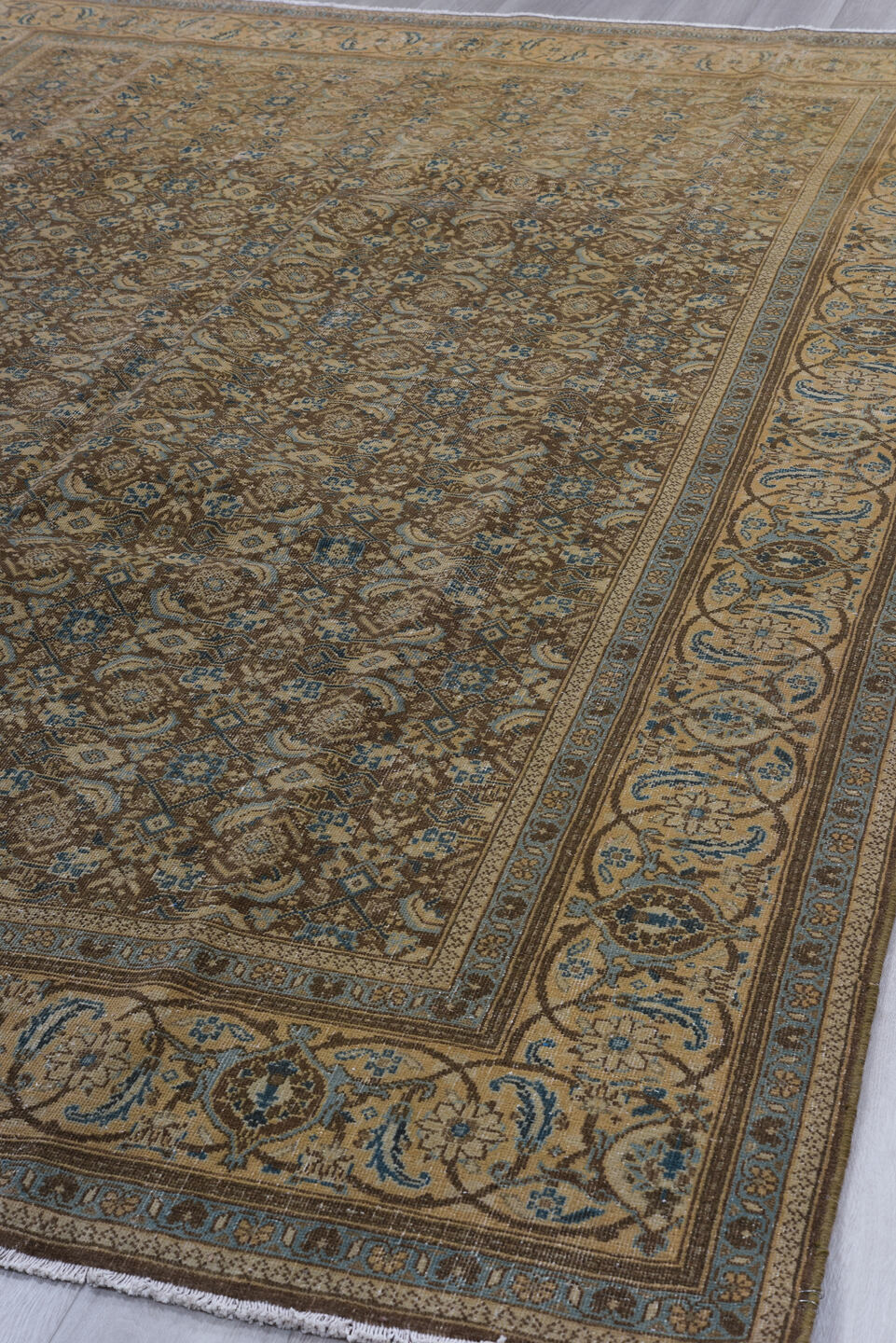 8' x 11' one-of-a-kind handmade vintage Mahal large size rug. Color palette: taupe, beige, brown, ivory, slate, camel, blue