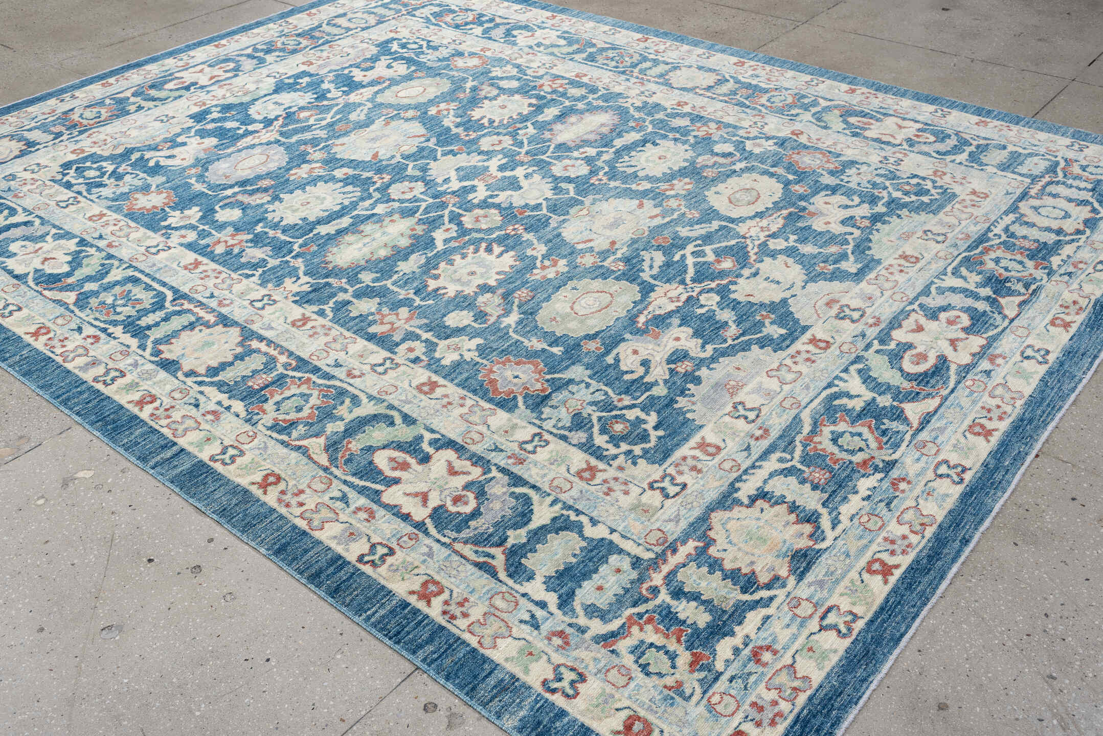 8' x 10' one-of-a-kind handmade vintage Sultanabad large size rug. Color palette: blue, ivory, pale aqua, terracotta, sage