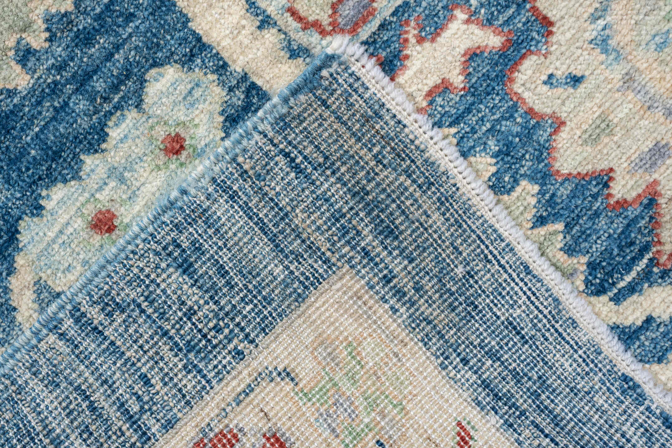 8' x 10' one-of-a-kind handmade vintage Sultanabad large size rug. Color palette: blue, ivory, pale aqua, terracotta, sage