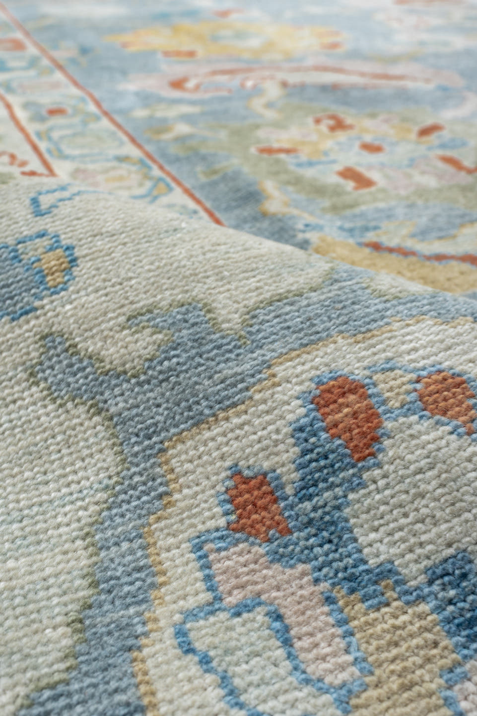 8' x 10' one-of-a-kind handmade vintage Sultanabad large size rug. Color palette: sky blue, ivory, coral, sage, gold, taupe