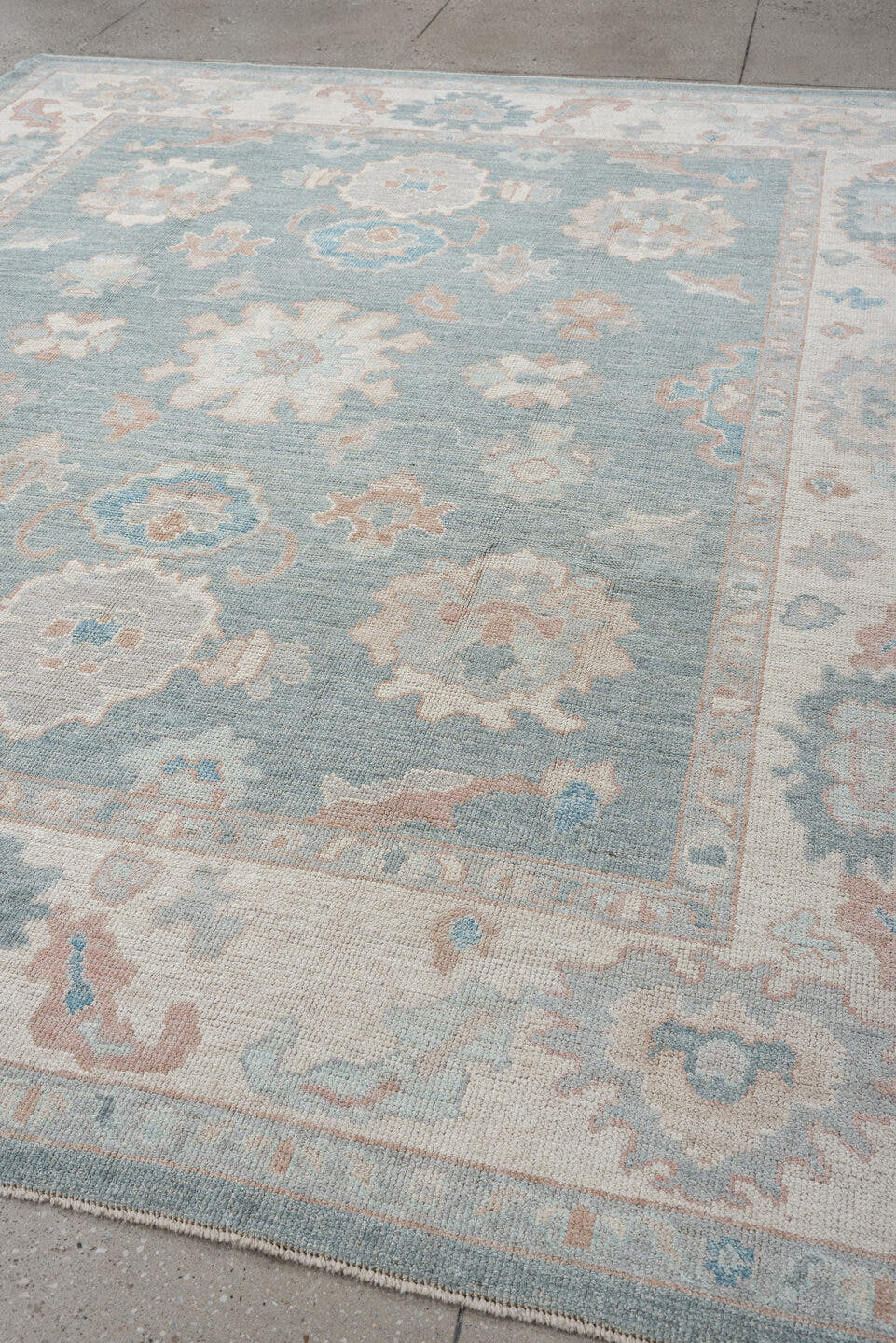 8' x 10' one-of-a-kind handmade vintage Oushak large size rug. Color palette: sky blue, ivory, blush, pale aqua, taupe