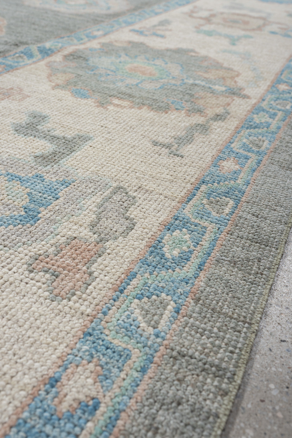 8' x 10' one-of-a-kind handmade vintage Oushak large size rug. Color palette: gray, ivory, pale aqua, taupe, blush, beige