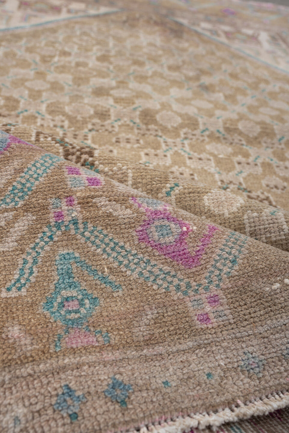3' x 5' one-of-a-kind handmade antique Hamadan small size rug. Color palette: camel, ivory, aqua, rose, taupe, sand, beige