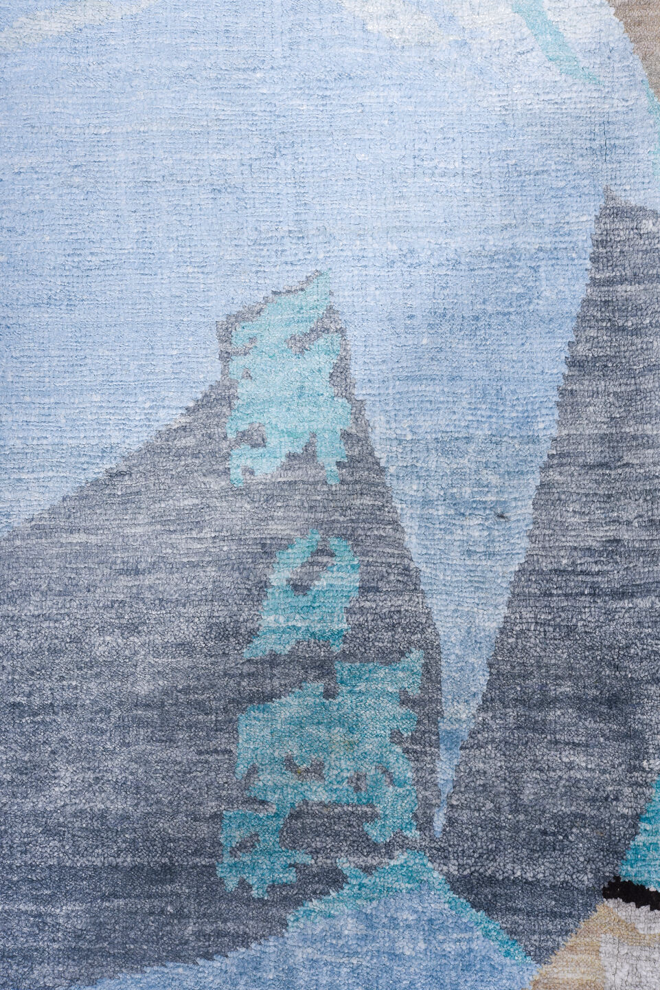 8' x 9' one-of-a-kind handmade vintage Contemporary rug. Color palette: black, blue, brown, gainsboro, gray, light blue