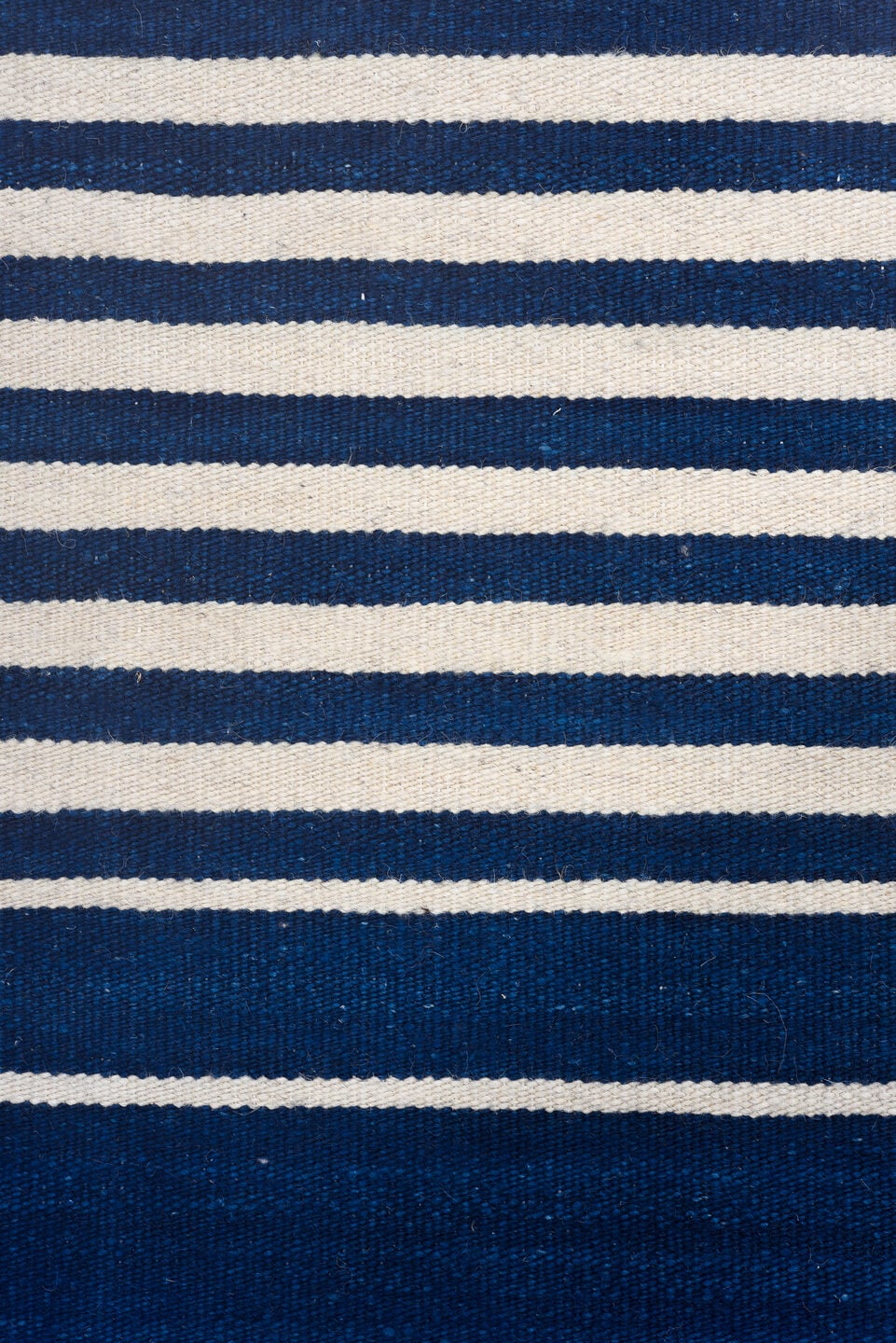 5' x 9' one-of-a-kind handmade vintage Kilim medium size rug. Color palette: blue, ivory