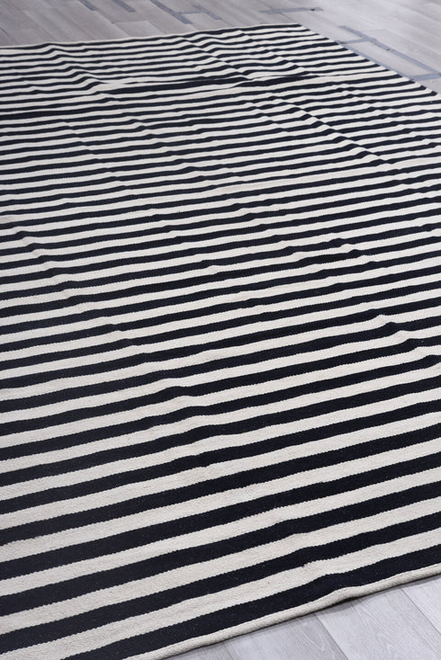 Vintage Kilim Area Rug (8' x 12')