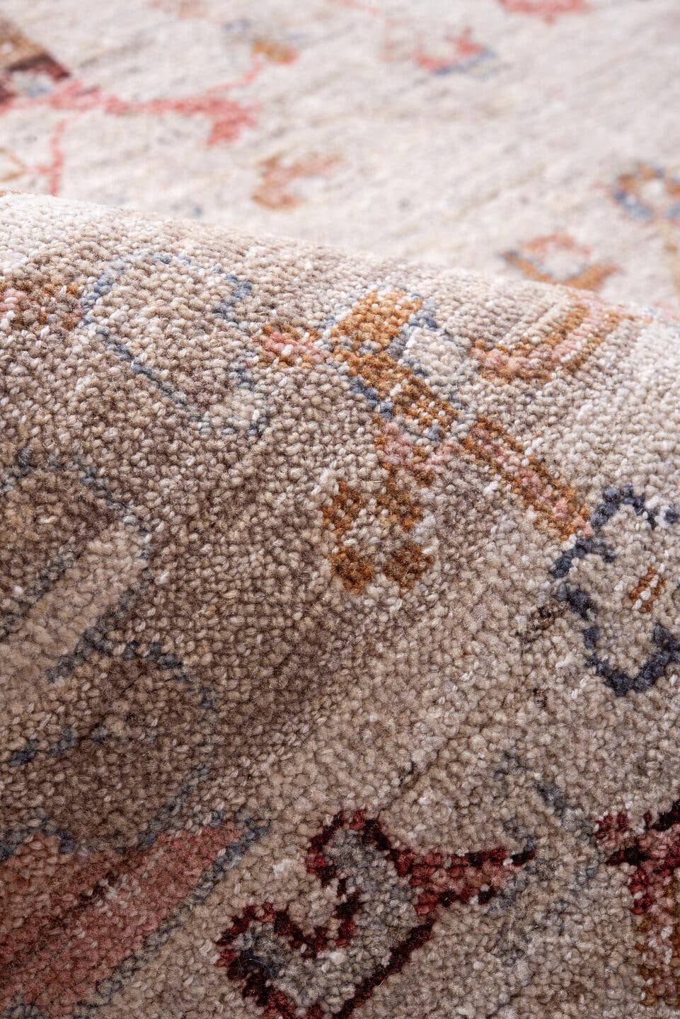 7' x 10' one-of-a-kind handmade vintage Mahal large size rug. Color palette: ivory, taupe, beige, gold, rose, soft blue