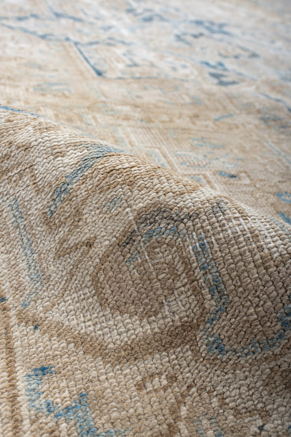 7' x 10' one-of-a-kind handmade vintage Heriz large size rug. Color palette: ivory, powder blue, beige, slate, cream, taupe