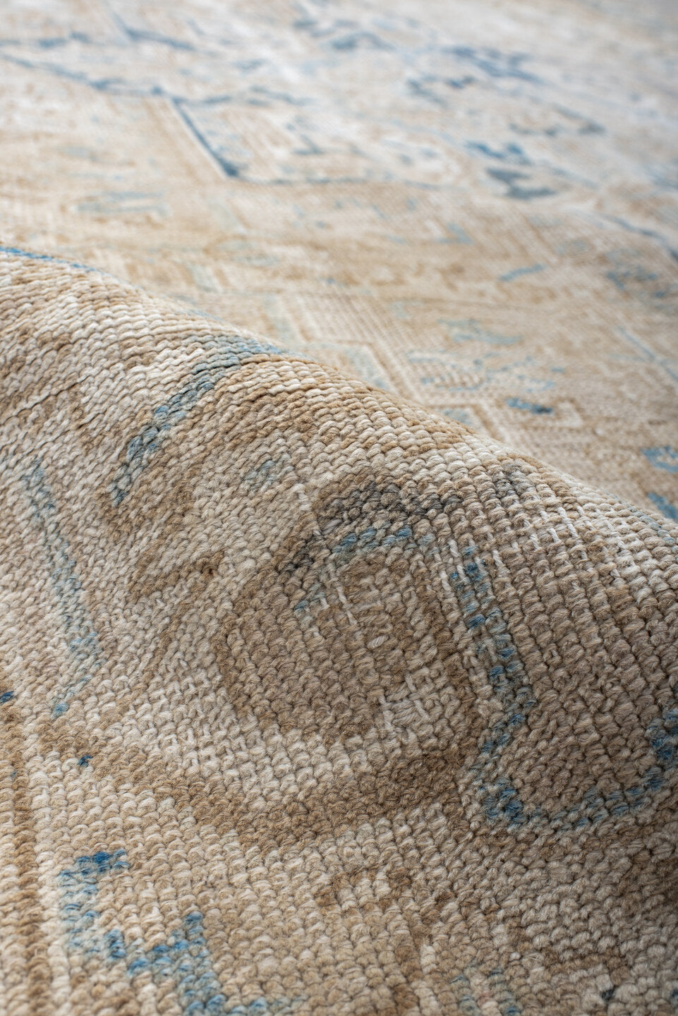 7' x 10' one-of-a-kind handmade vintage Heriz large size rug. Color palette: ivory, powder blue, beige, slate, cream, taupe