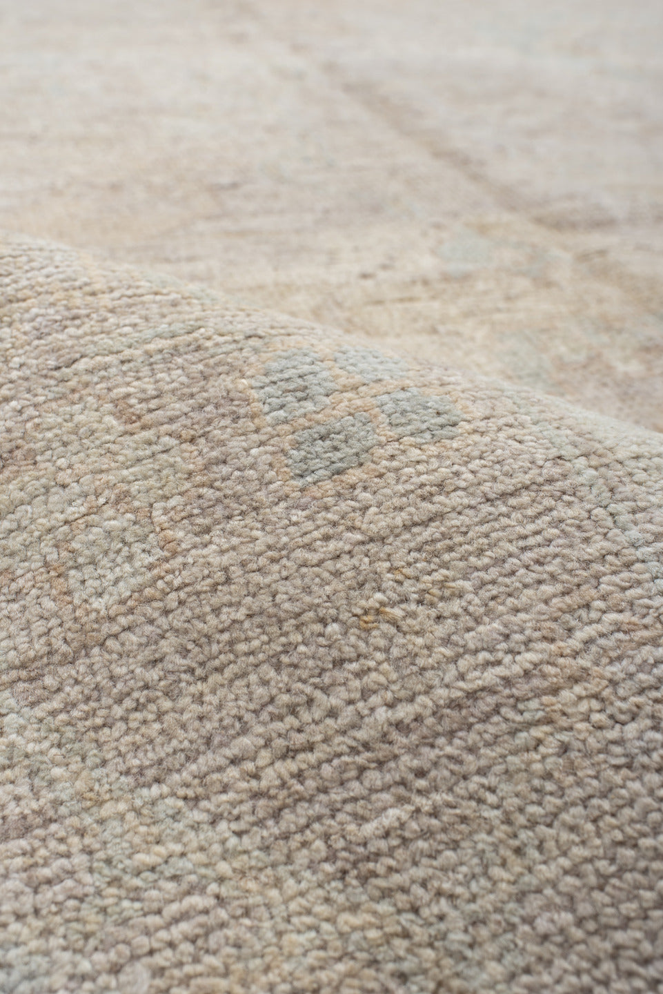 8' x 10' one-of-a-kind handmade vintage Oushak large size rug. Color palette: ivory, cream, pale blue, beige, taupe