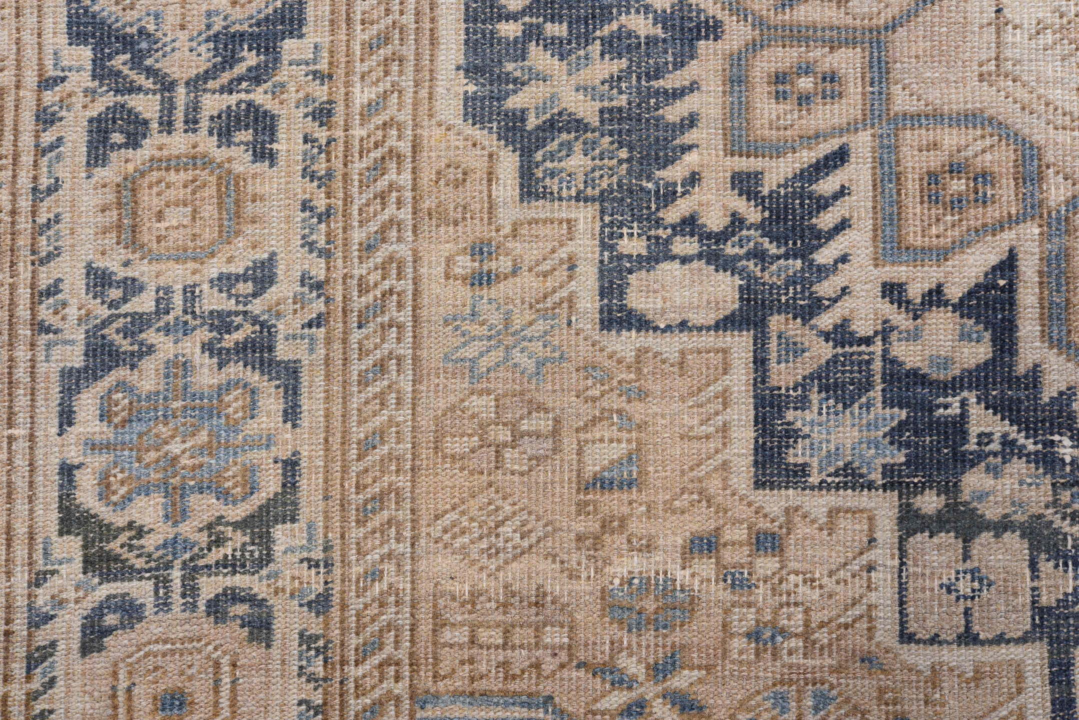 4' x 6' one-of-a-kind handmade antique Sarouk small size rug. Color palette: ivory, blue, navy, beige, camel