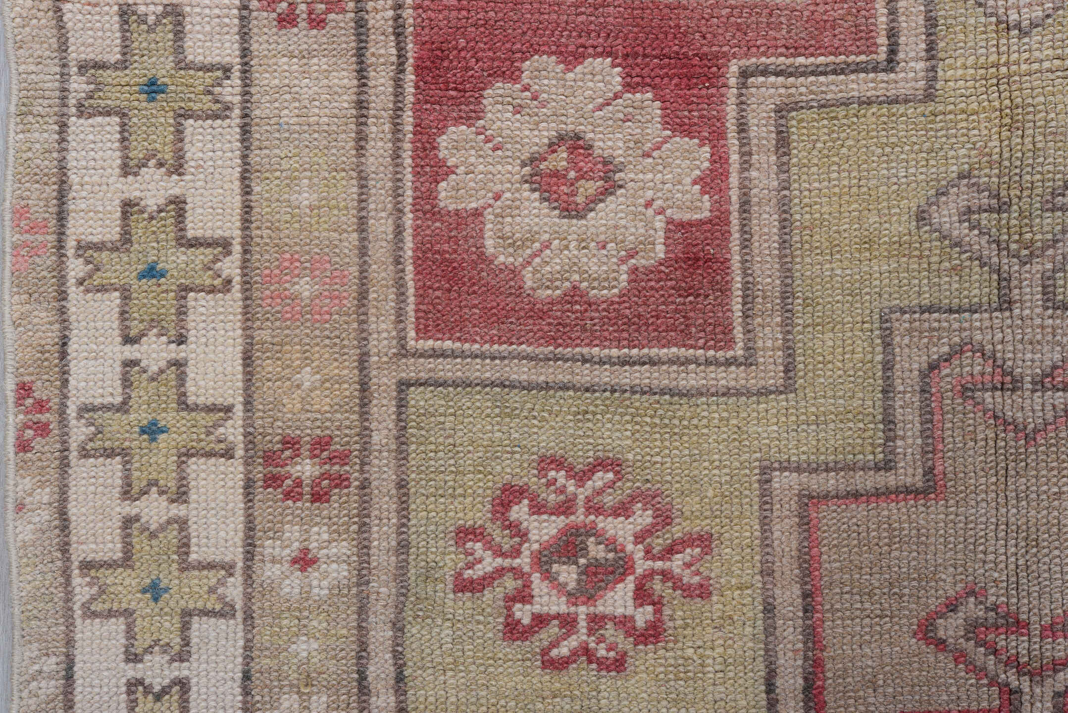 3' x 6' one-of-a-kind handmade antique Oushak small size rug. Color palette: beige, coral, rose, taupe, ivory, blue