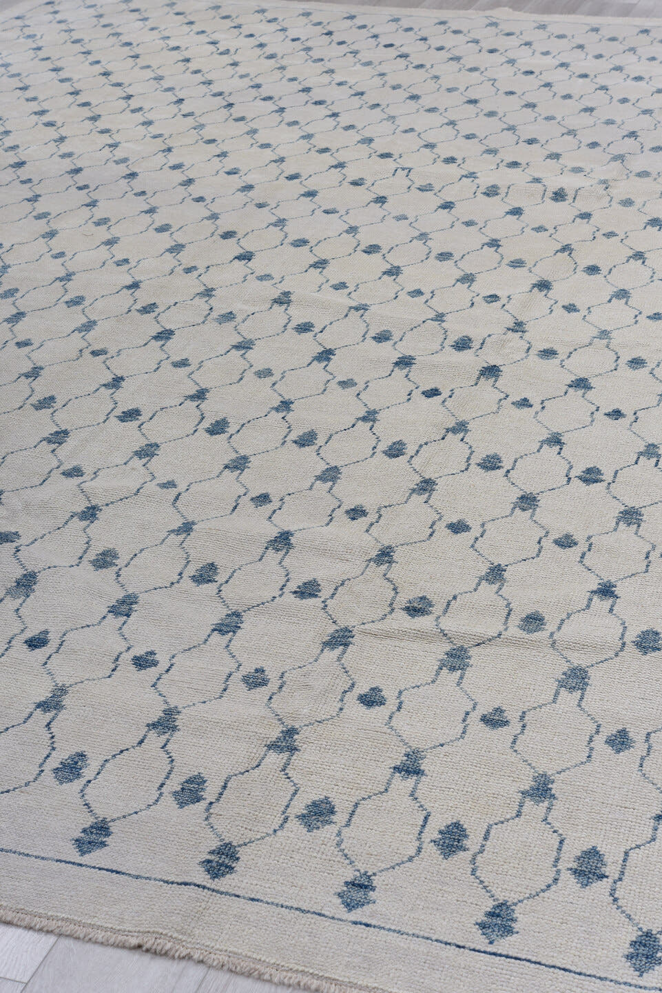 10' x 14' one-of-a-kind handmade vintage Oushak large size rug. Color palette: ivory, pale blue, cream, light gray