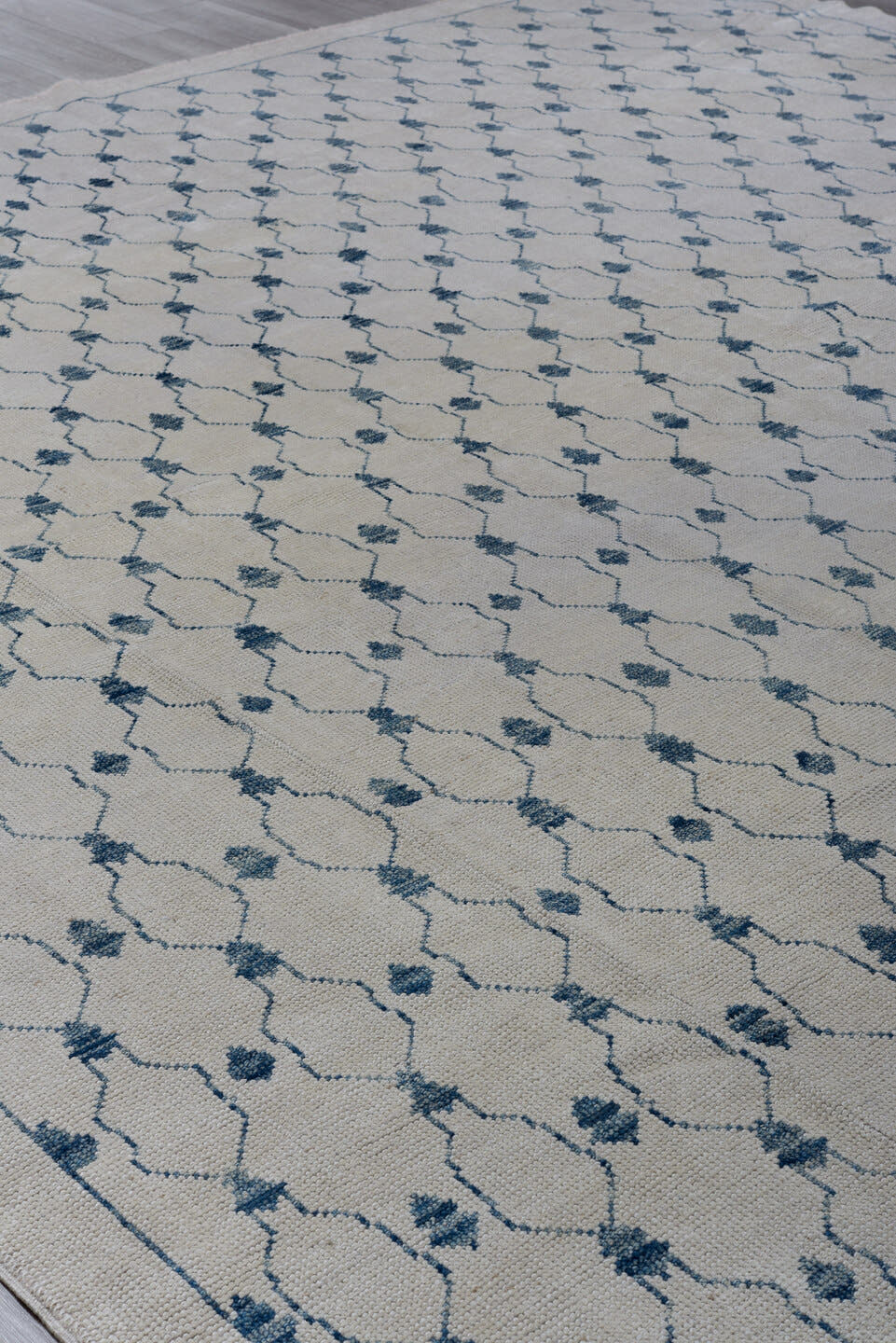 10' x 14' one-of-a-kind handmade vintage Oushak large size rug. Color palette: ivory, pale blue, cream, light gray