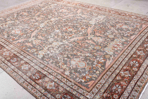 Antique Mahal Area Rug (10' x 14')
