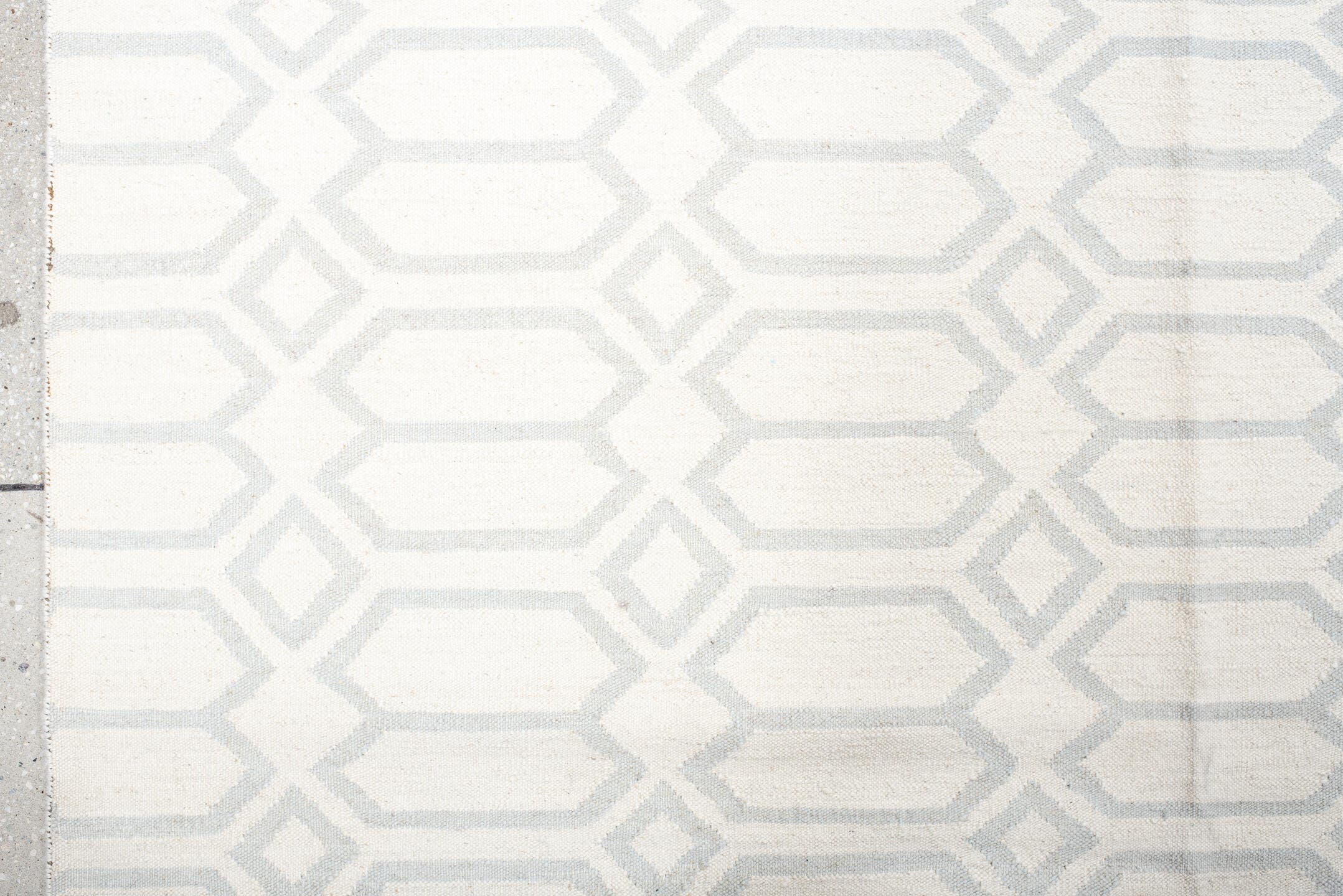 11' x 14' one-of-a-kind handmade vintage Flatweave oversize rug. Color palette: ivory, light_gray, cream, light gray
