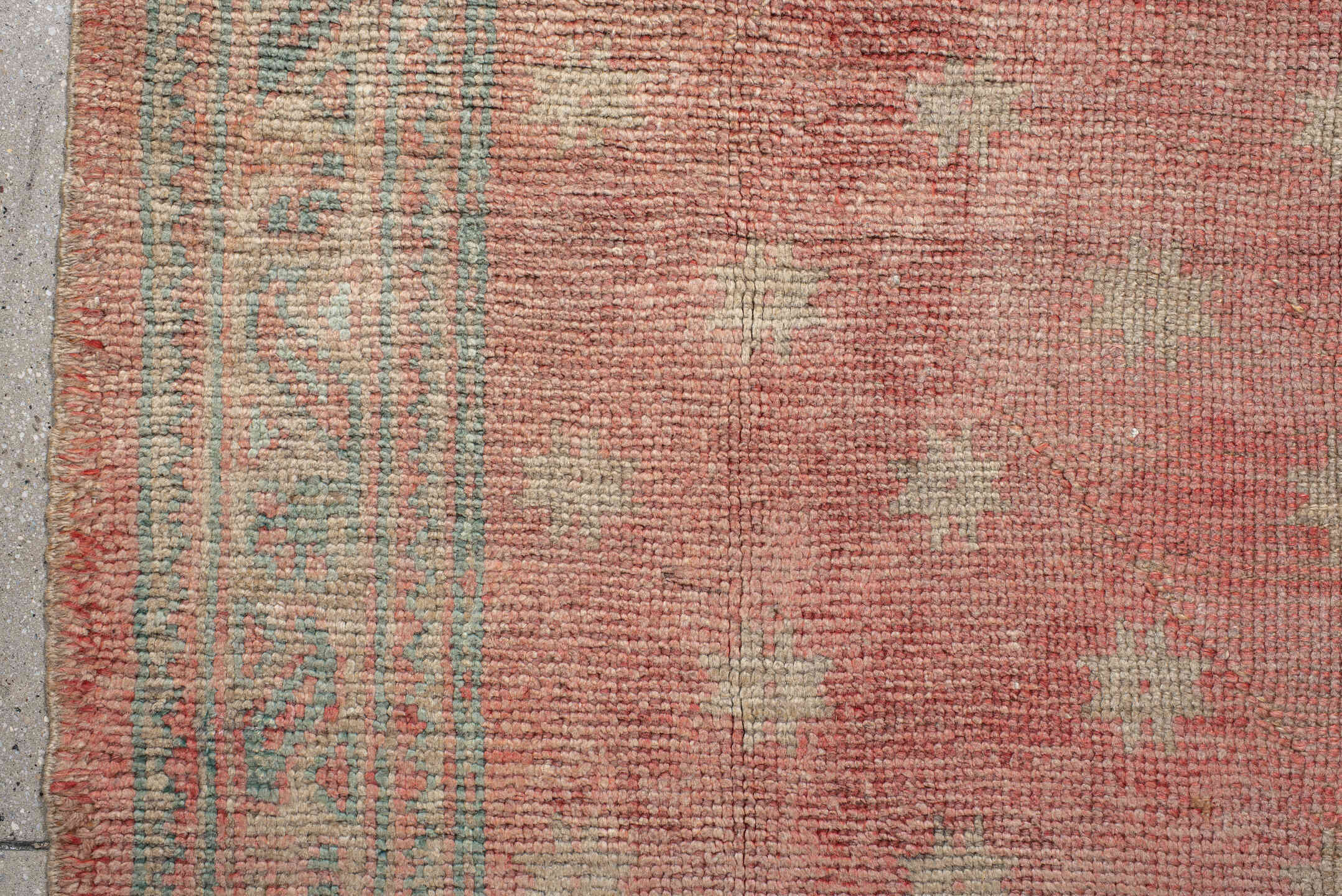 5' x 9' one-of-a-kind handmade vintage Oushak medium size rug. Color palette: brown, gray, light gray, off-white, orange