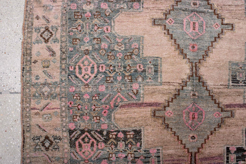 Antique Area Rug (0' x 0')