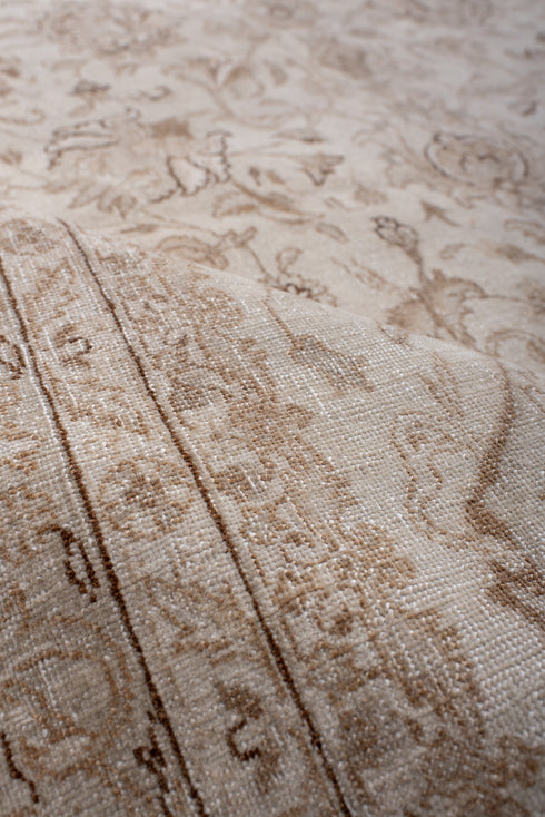 Vintage Sivas Area Rug (5' x 8')