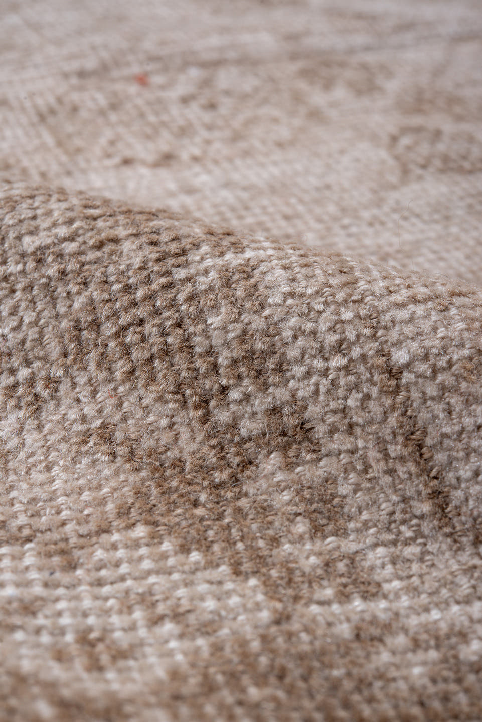 5' x 8' one-of-a-kind handmade vintage Shiraz medium size rug. Color palette: ivory, taupe, beige, camel, sand, gray