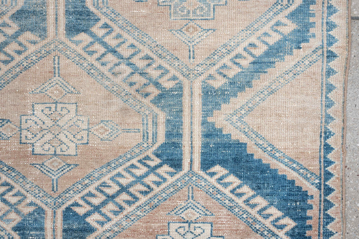 3' x 6' one-of-a-kind handmade vintage Hamadan small size rug. Color palette: ivory, blue, blush, beige, taupe, pink, gray