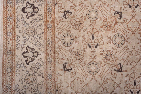 Antique Sivas Area Rug (6' x 9')